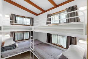 Standard Cabin