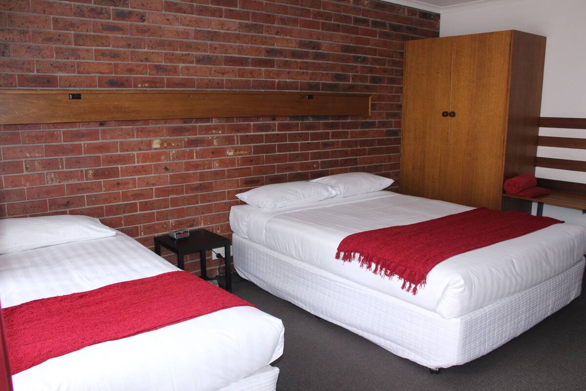 Twin Room | WiFi (surcharge)