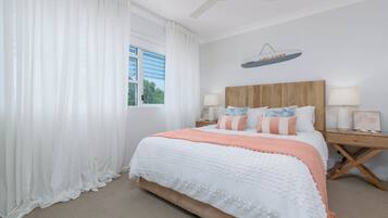 Deluxe Apartment | 2 bedrooms, individually furnished, iron/ironing board
