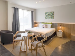 Iron/ironing board, cots/infant beds, free WiFi, bed sheets - A1 Motels Port Fairy Motel and Apartments (Port Fairy)