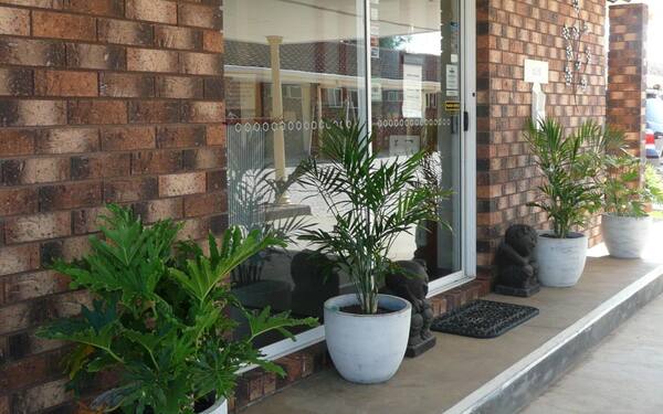Rosebourne Gardens Motel