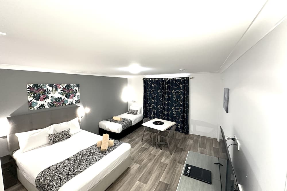 Rosebourne Gardens Motel