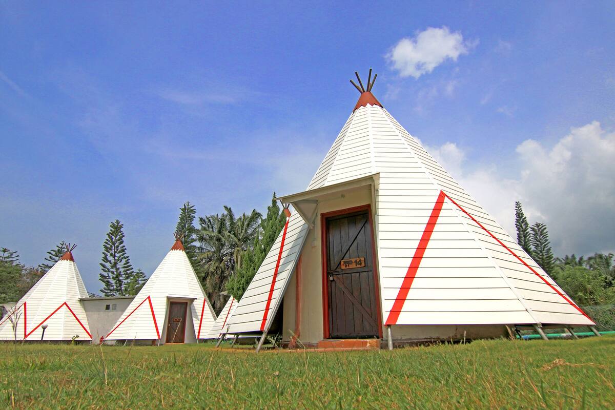 Tepee | Minibar, iron/ironing board (on request), individually decorated