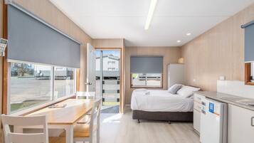 2 bedrooms, individually decorated, individually furnished