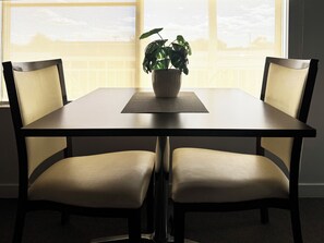 Rom – executive, ikke-røyk (Executive King Suite) | Spiseområde på rommet