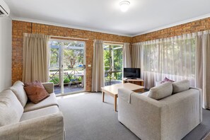 Living area - Mansfield Country Resort (Mansfield)