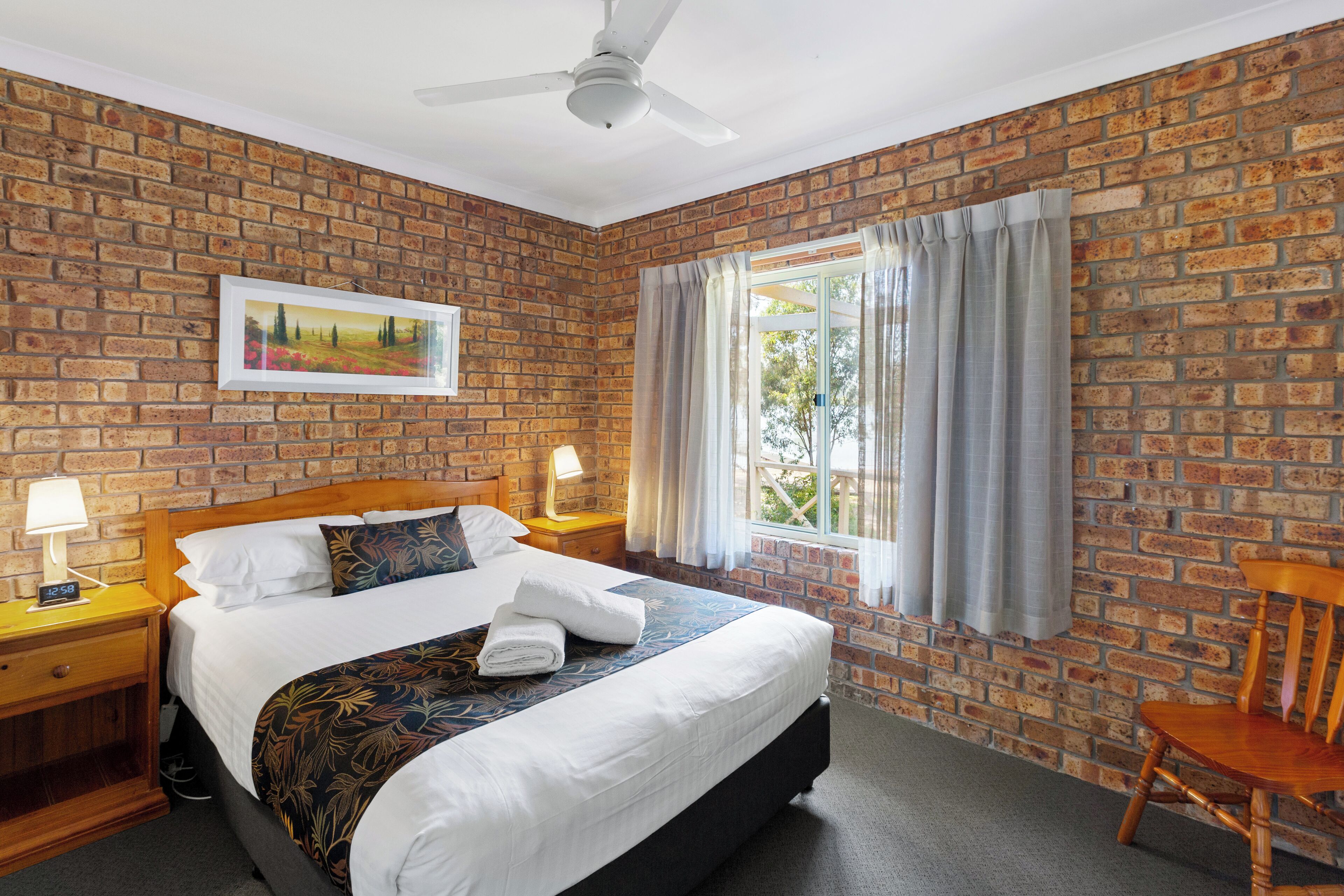 Cottage | 2 bedrooms, bed sheets