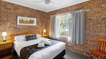 Cottage | 2 bedrooms, bed sheets