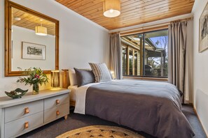 Family House, 4 Bedrooms, Fireplace, Sea View | 4 bedrooms, Egyptian cotton sheets, premium bedding - Mandala Bruny Island (Alonnah)