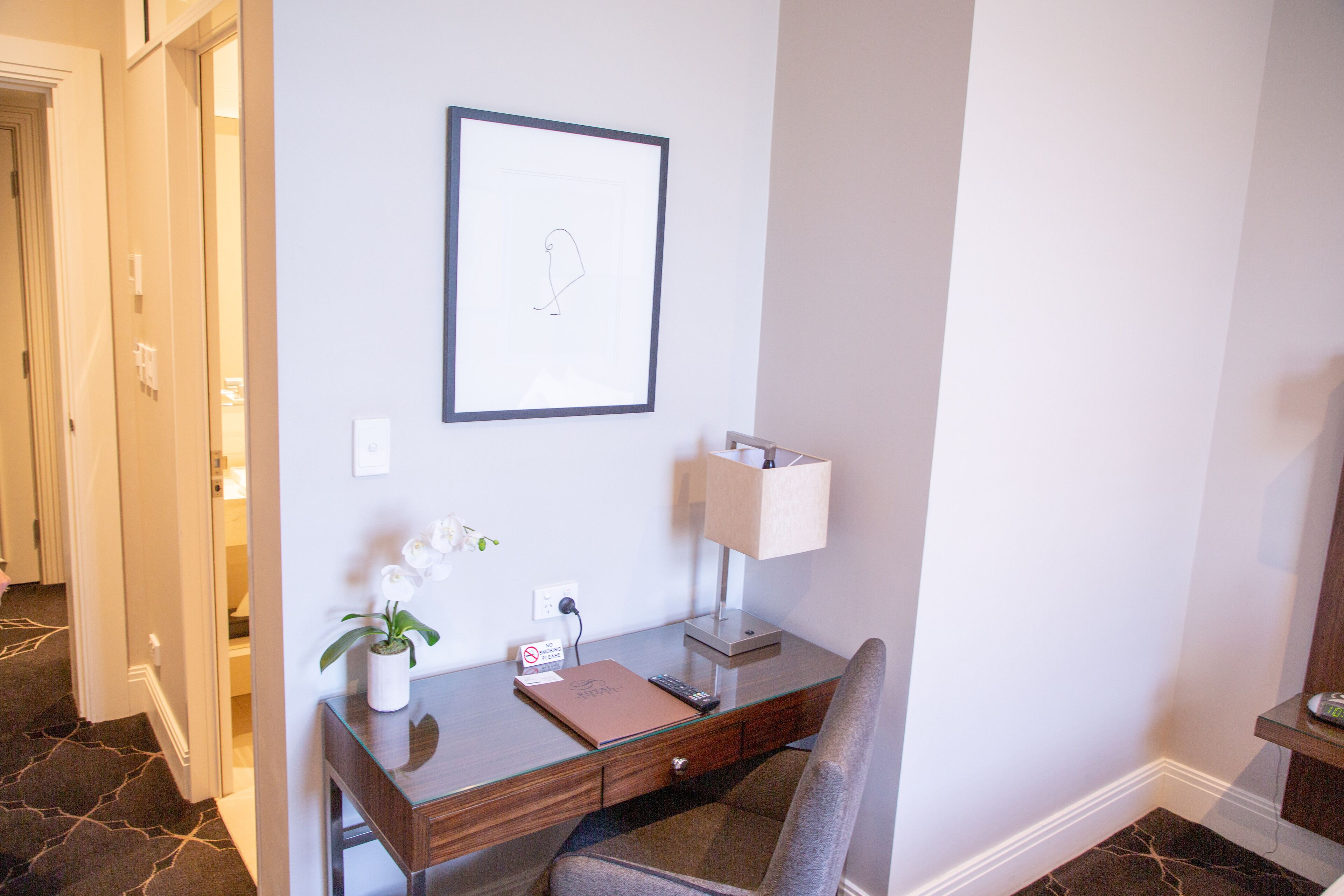 1 bedroom, in-room safe, desk, soundproofing