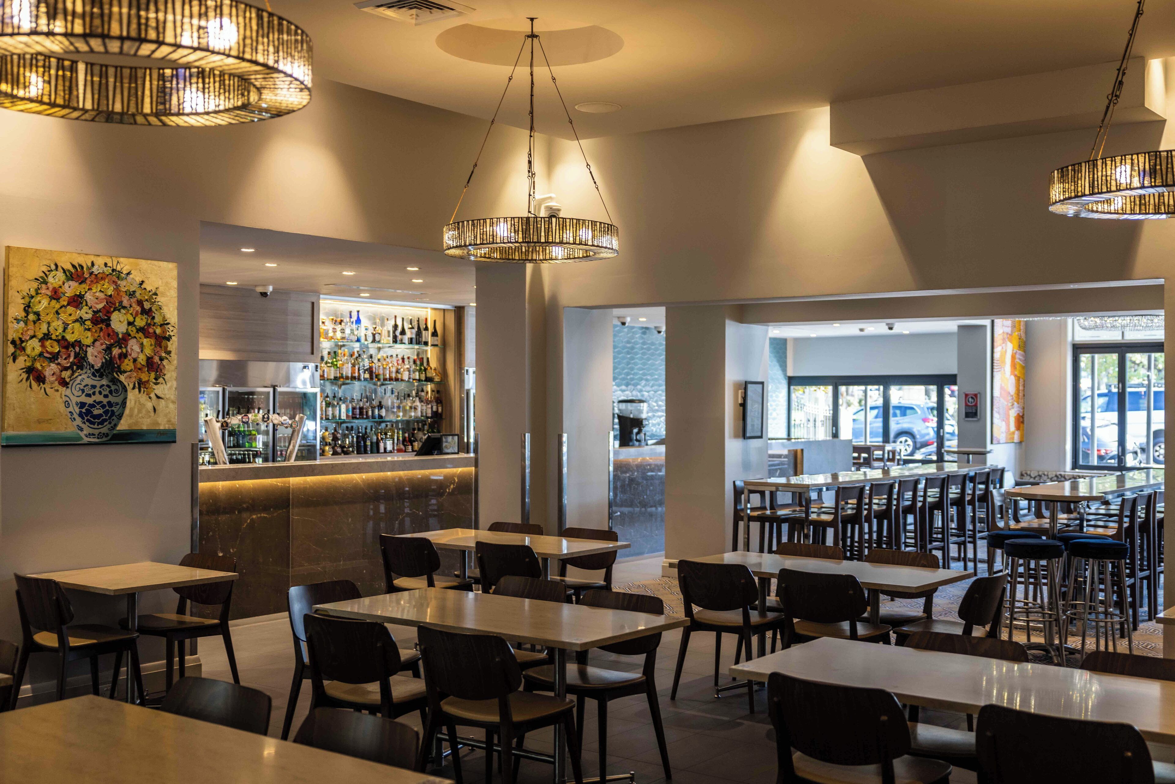 3 개의 바/라운지