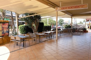 Exterior - The Australian Hotel Motel Dalby (Dalby)