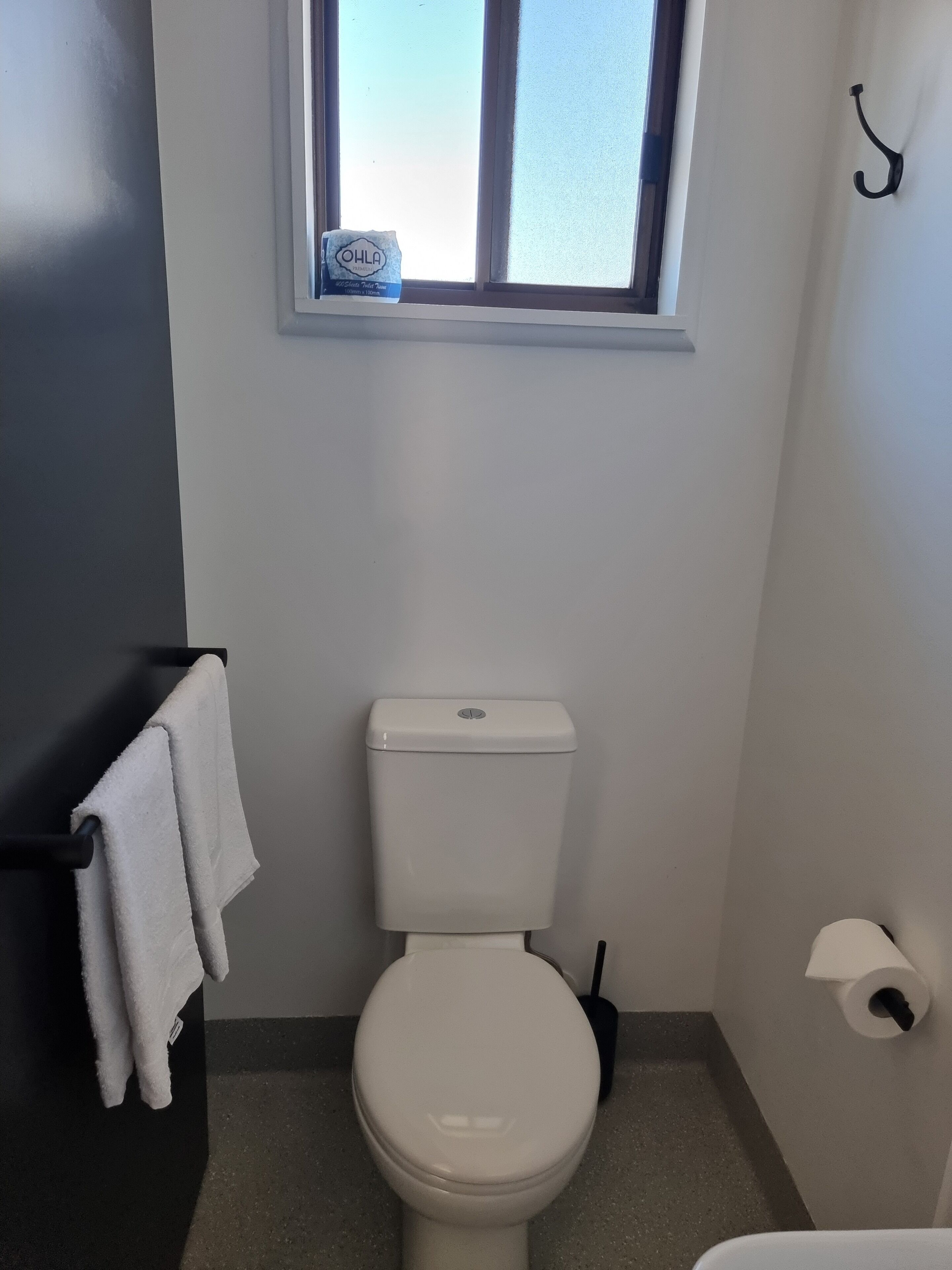 king ensuite | bathroom | towels