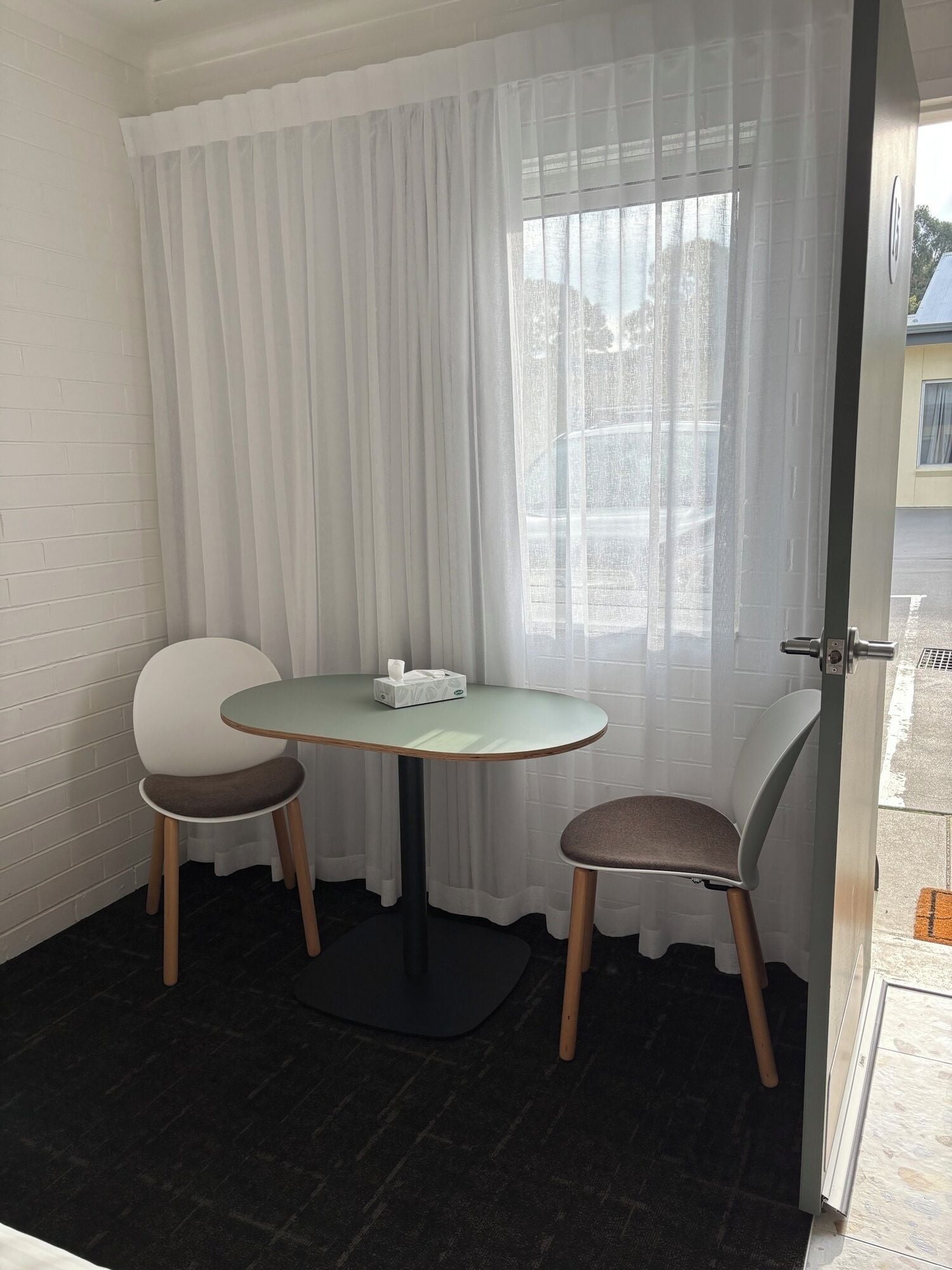 Laptop workspace, free WiFi, bed sheets