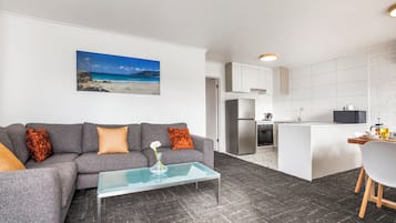 Familienapartment | Wohnbereich | Flachbildfernseher
