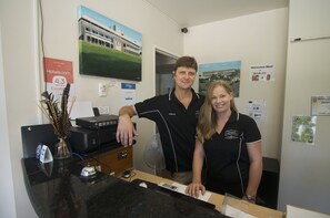 Reception - Cool Palms Motel (West Mackay)