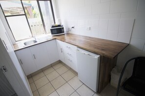 Queen + Single Studio | Private kitchenette | Fridge, microwave, coffee/tea maker, electric kettle