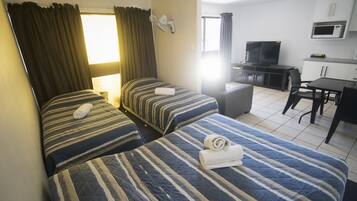 مكواة/لوح كي وأسرّة أطفال/رضّع وواي فاي مجانًا وملاءات أسرّة