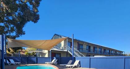 Wentworth Central Motor Inn