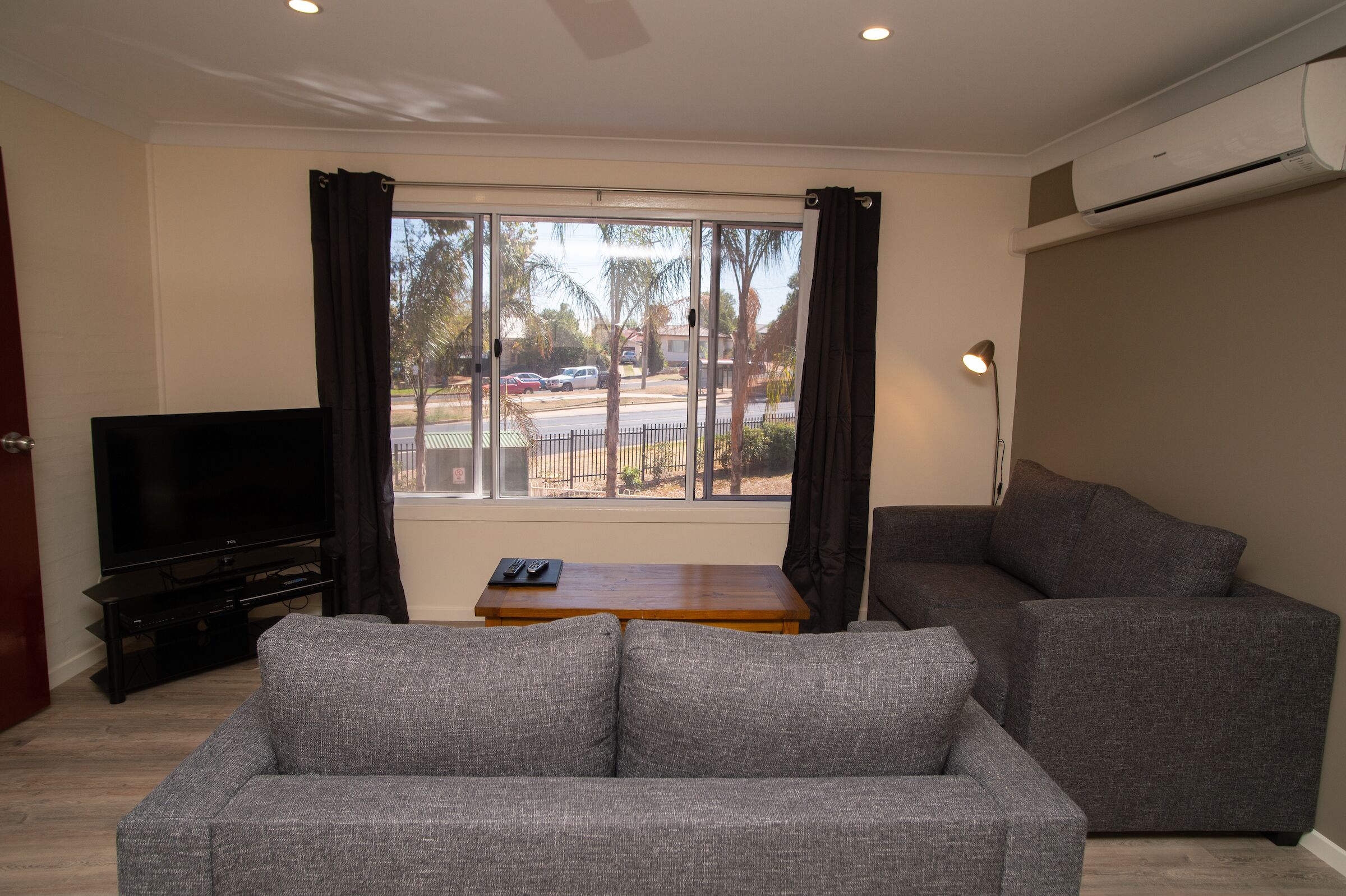 106-cm flat-screen TV with digital channels, LCD TV, DVD player