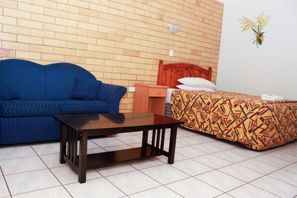 Standard Studio, Non Smoking | Desk, iron/ironing board, free WiFi, bed sheets