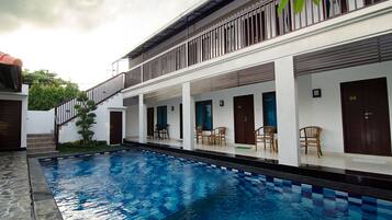 Basic-Zimmer, 2 Einzelbetten | Pool | Außenpool