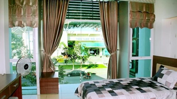 Apartment, City View | Desk, WiFi (free)