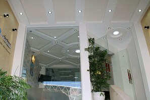Property entrance - Homelike Apartment (Da Nang)