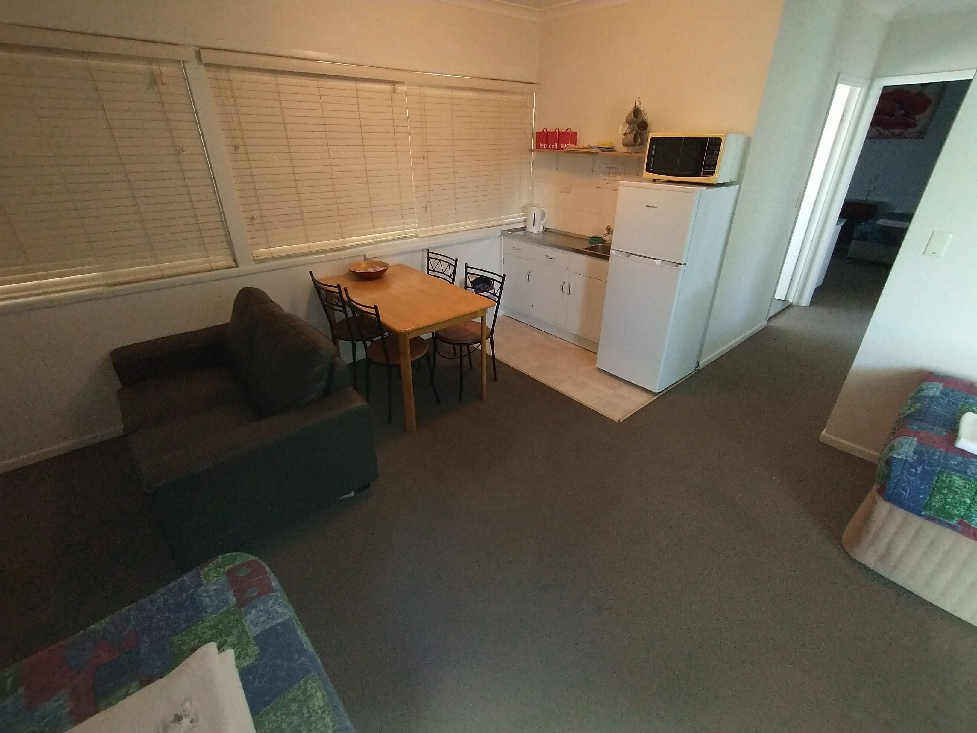 Appartamento familiare, 2 camere da letto, balcone | Area soggiorno | TV, lettore DVD