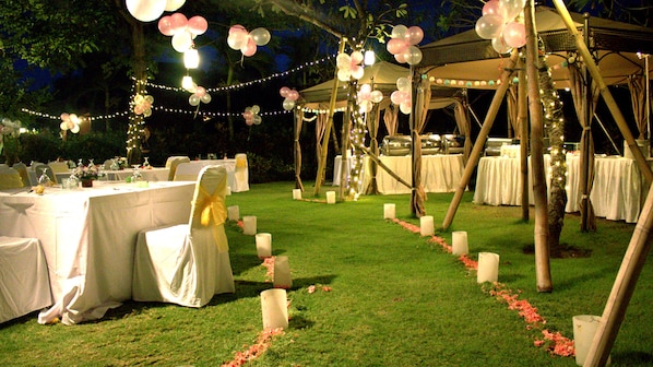Indoor wedding