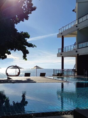 Pool - Prasarnsook Villa Beach Resort (Sichon)