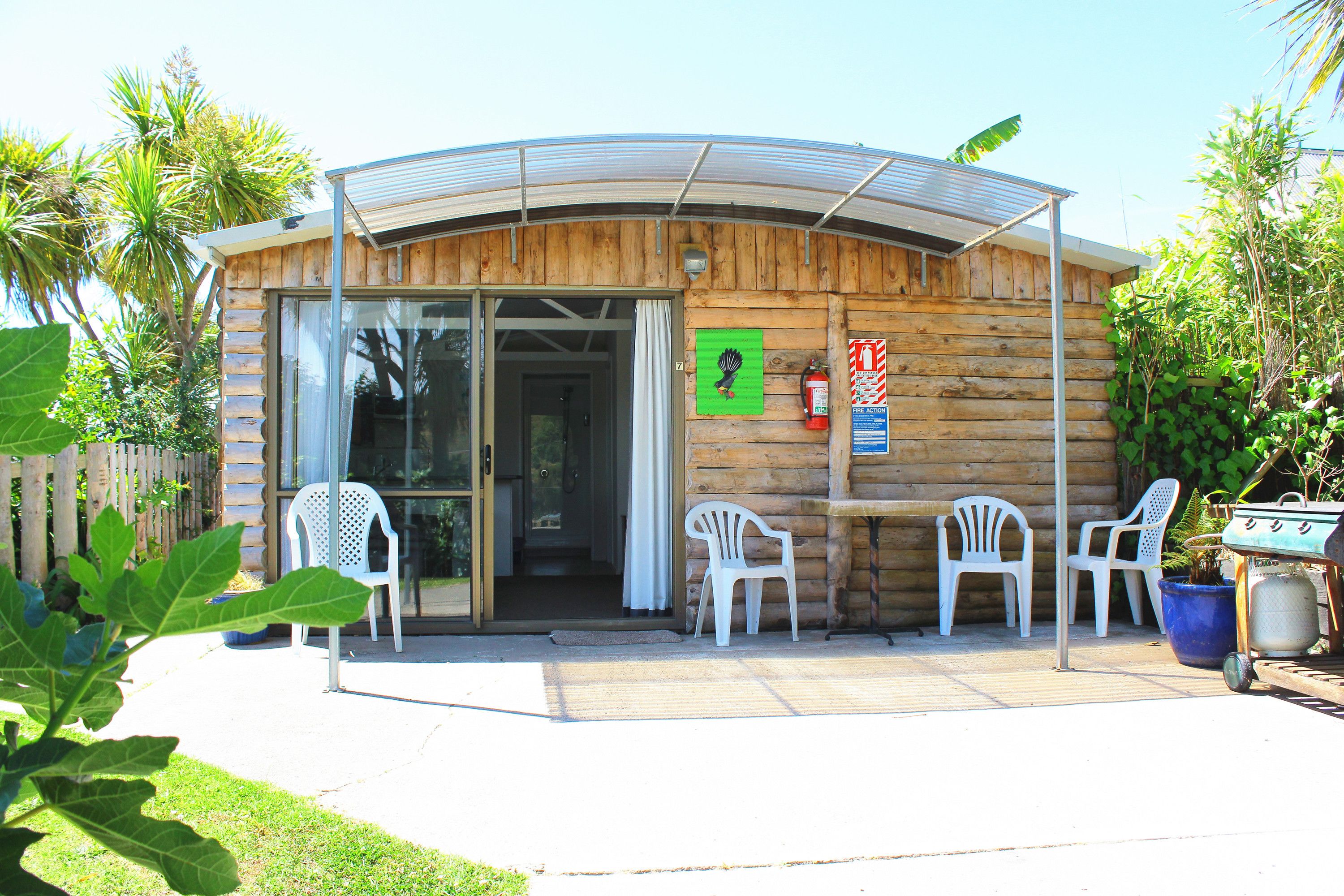 Hytte – comfort, flere senger, tekjøkken, elveutsikt | Terrasse/patio