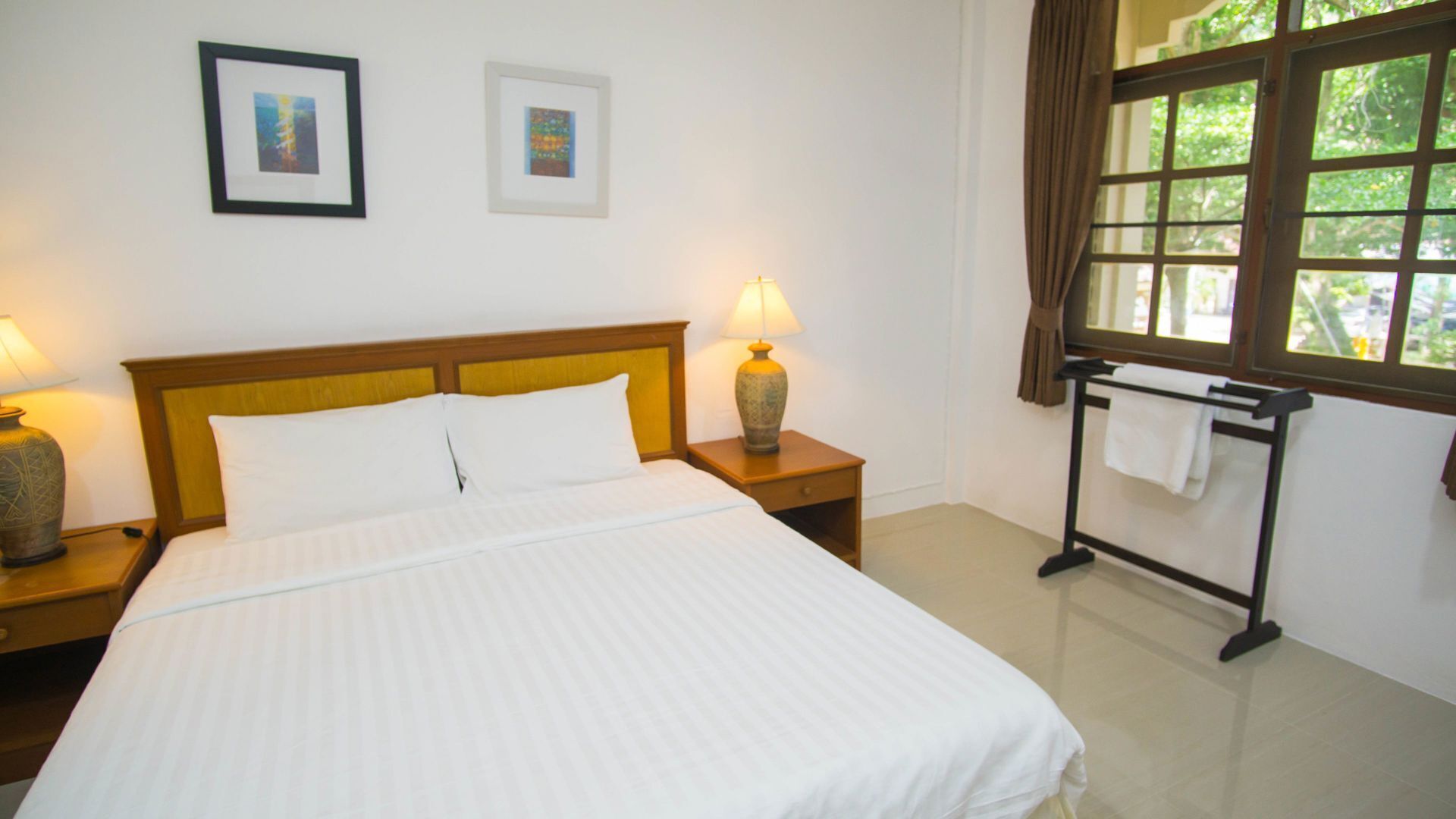 In-room safe, desk, cribs/infant beds, free WiFi