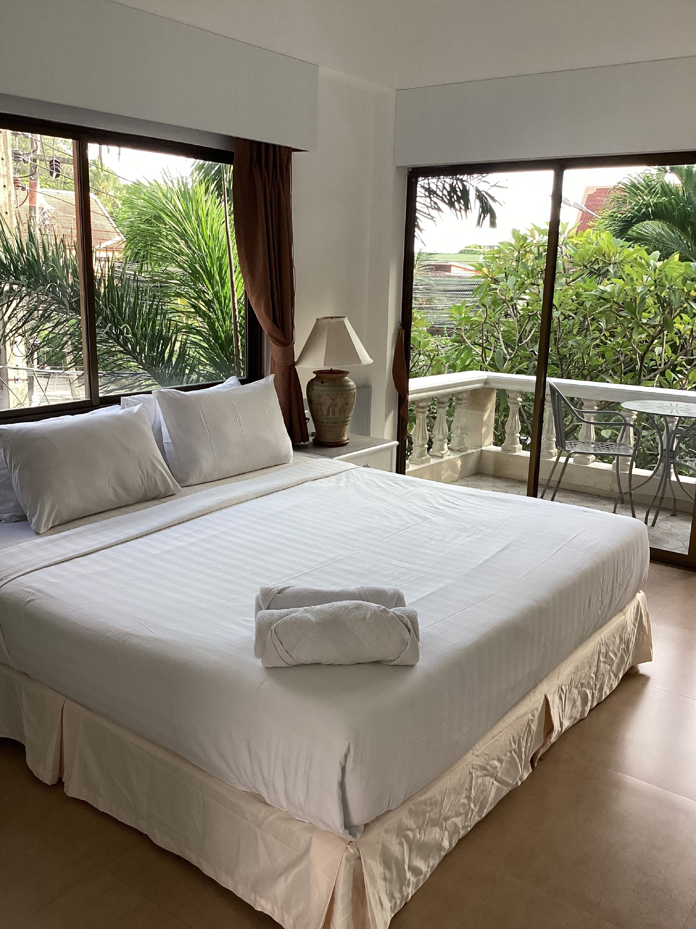 Superior Room, Poolside | Balcony view