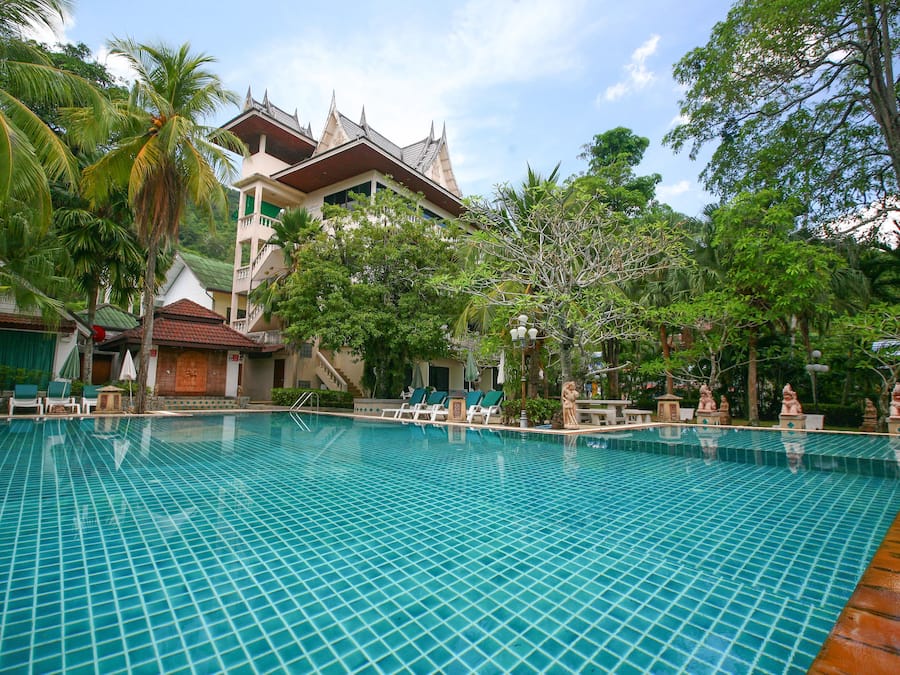 Outdoor pool, sun loungers