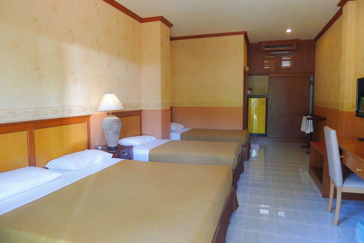 In-room safe, desk, cribs/infant beds, free WiFi