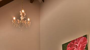 Egyptian cotton sheets, premium bedding, free WiFi, bed sheets