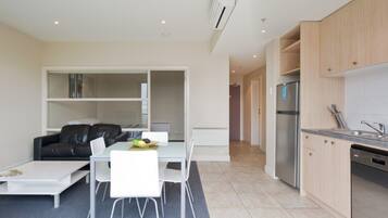 One Bedroom Executive Apartment | 1 bedroom, iron/ironing board, free WiFi