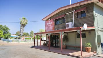 Fachada da propriedade