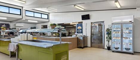 Petit déjeuner buffet servi en supplément