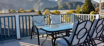 Bluemoon Lodge - Hostel