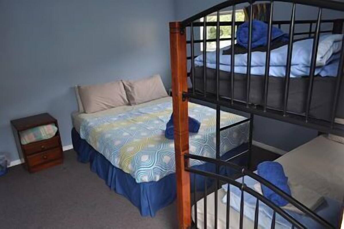 Habitación familiar, 1 habitación | Wifi gratis y ropa de cama 