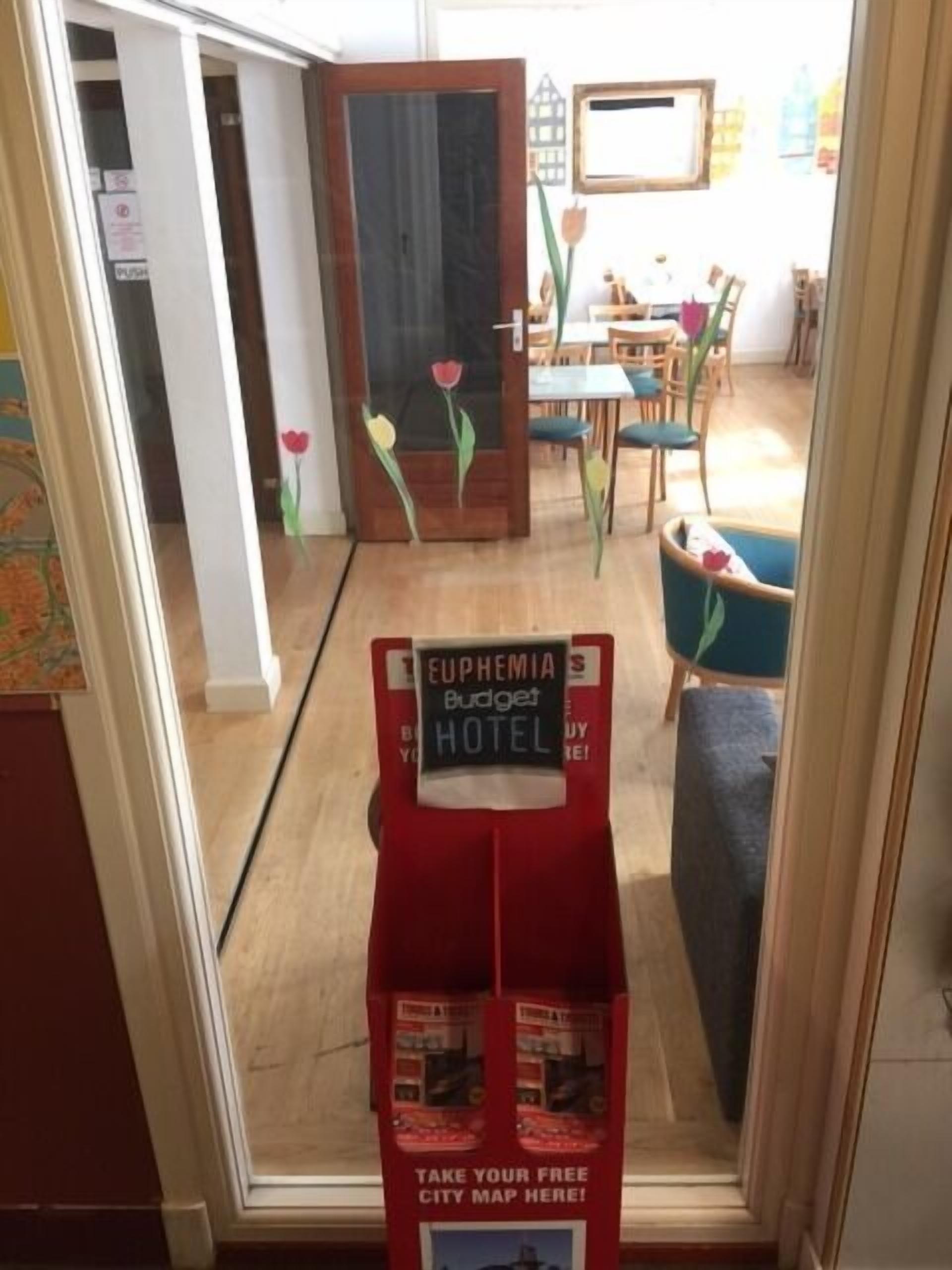 Foto - Euphemia Budget Old City Canal Zone