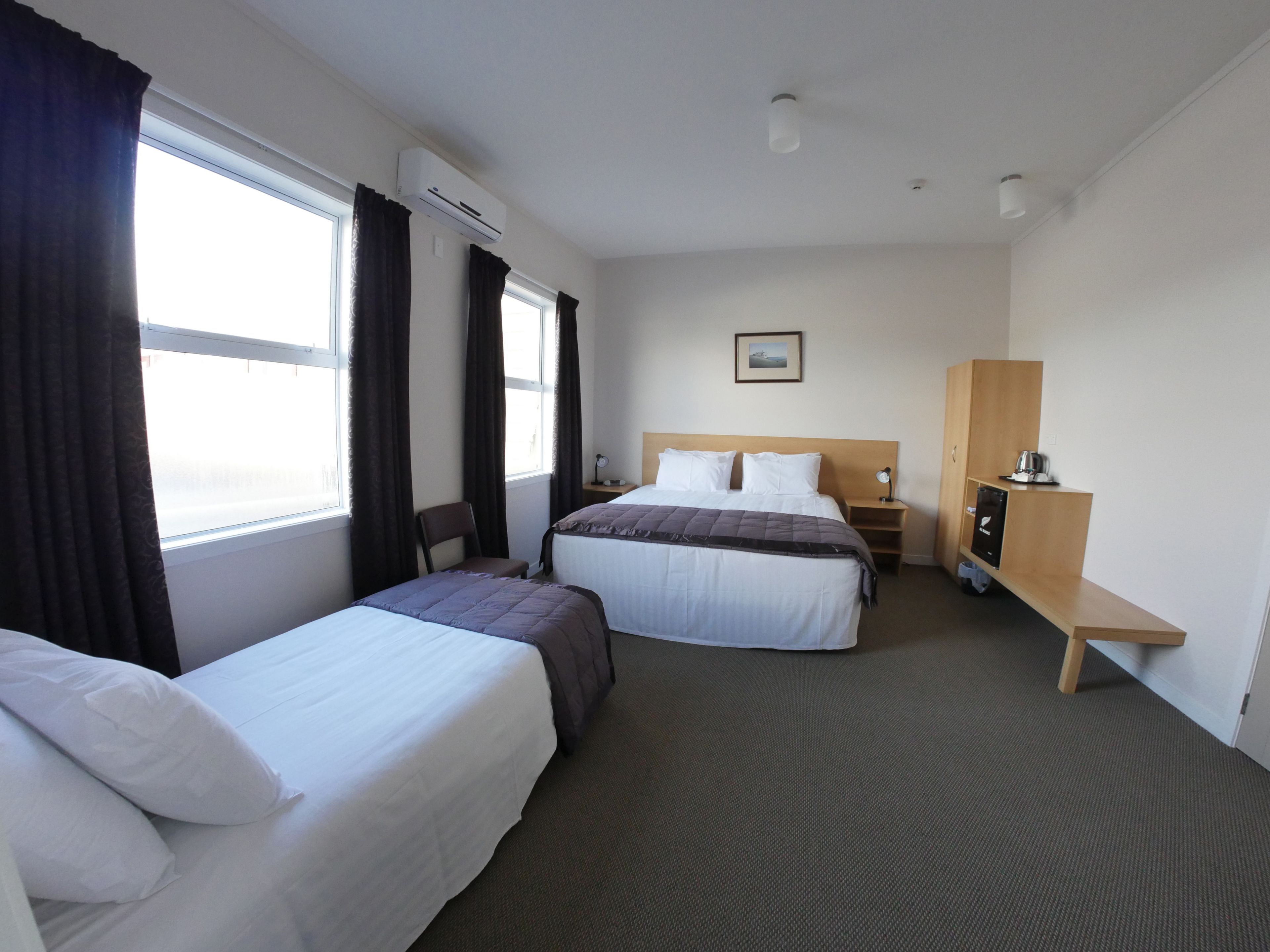 triple room | premium bedding, down duvets, minibar, desk