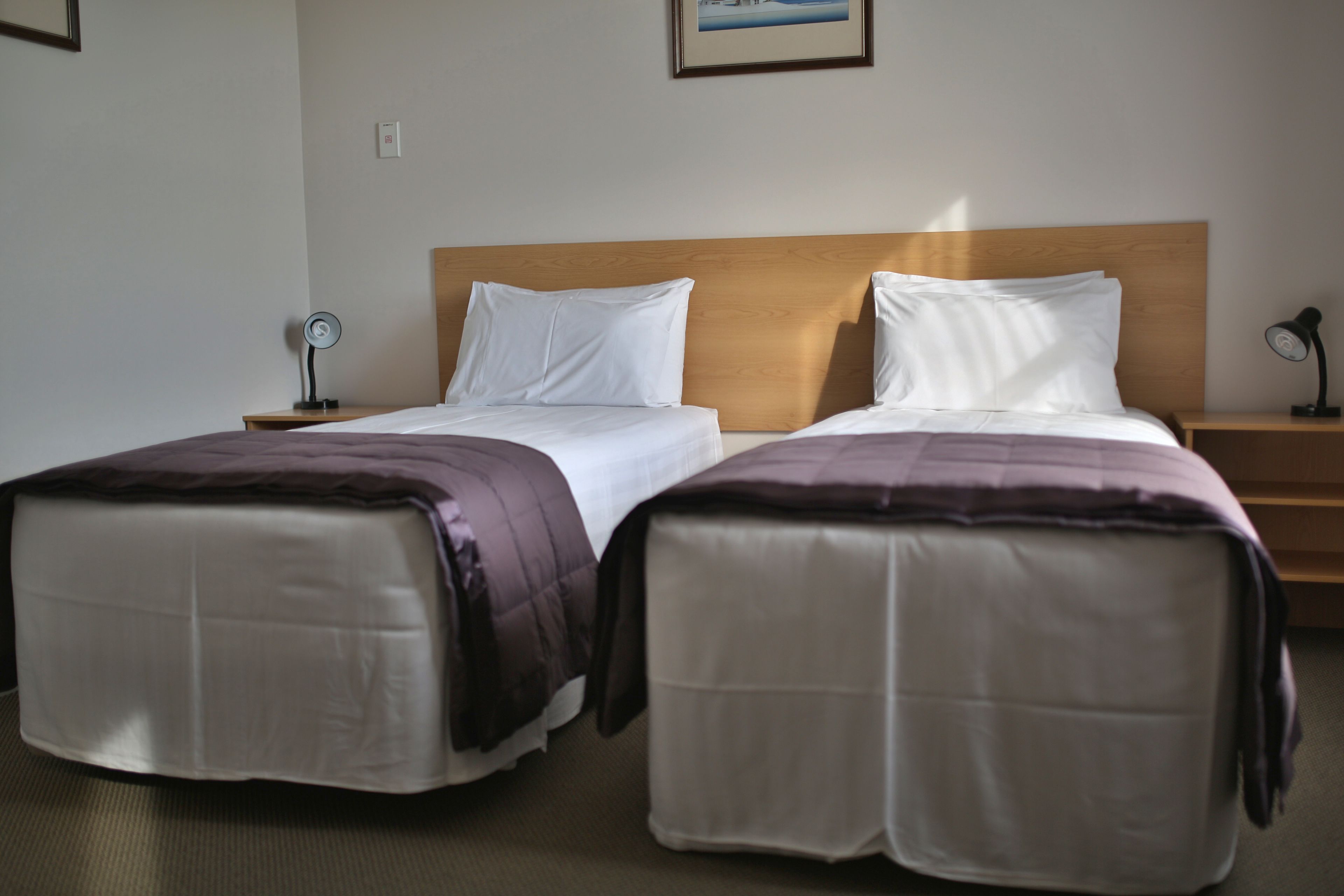 twin room | premium bedding, down duvets, minibar, desk