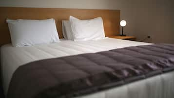 Twin Room | Premium bedding, down comforters, minibar, desk