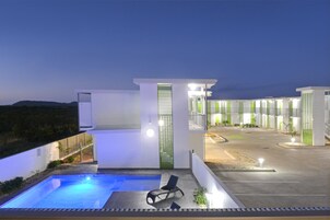 Outdoor pool, sun loungers