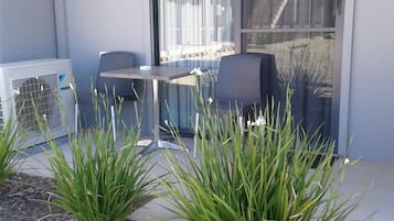 Chambre Standard avec lits jumeaux | Vue sur le jardin