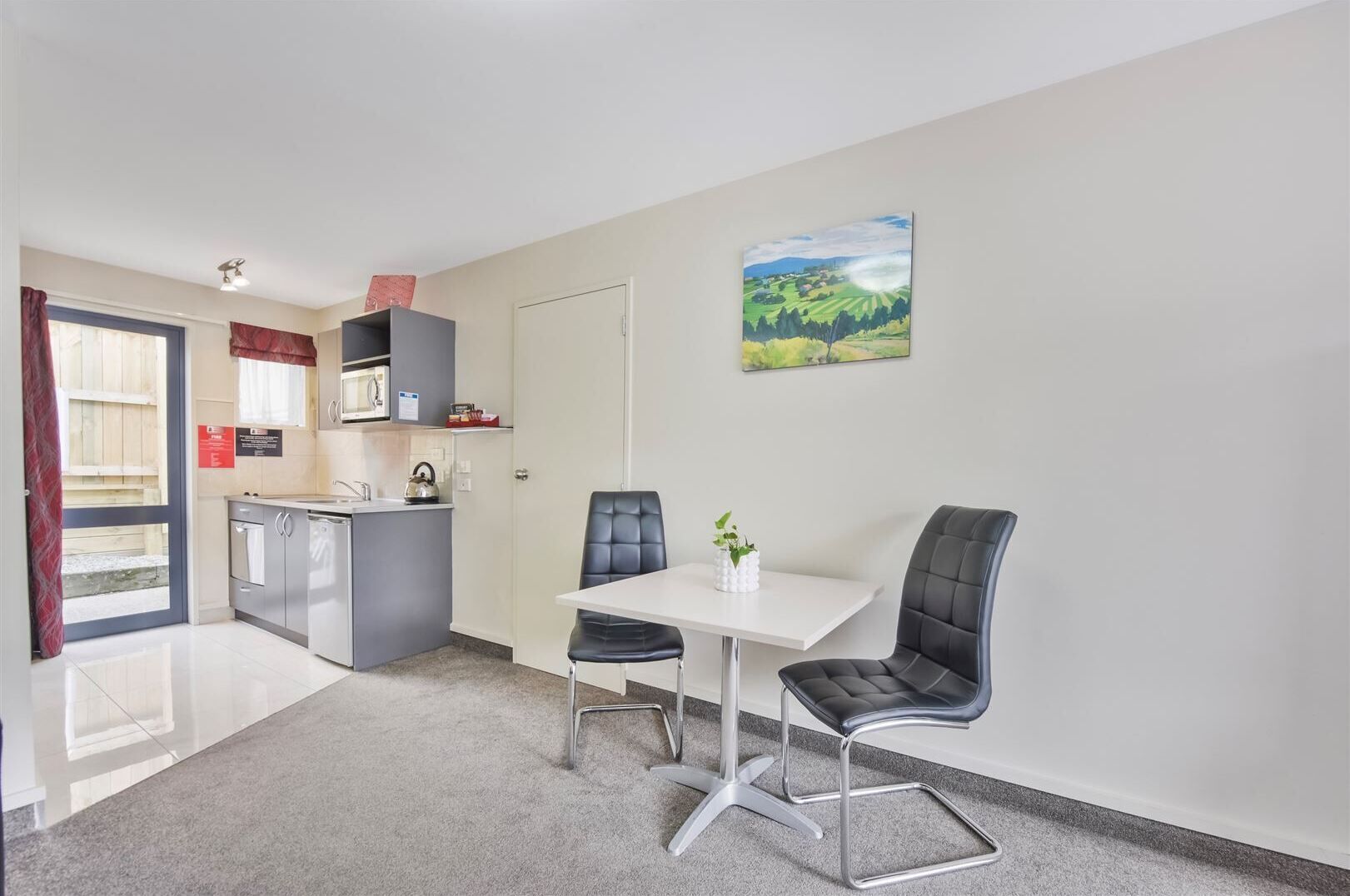 Executive Access Suite | Private kitchen