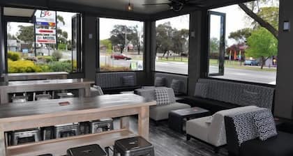 Brougham Arms Hotel